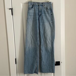 Zara high rise, wide leg denim. Size US 4.